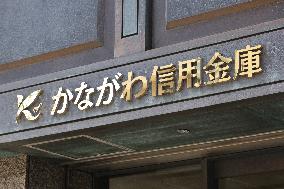Signage and logo for TRI bank Kanagawa